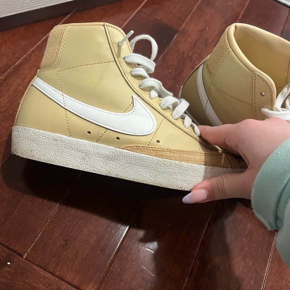 women’s blazers - Picture 4 of 6